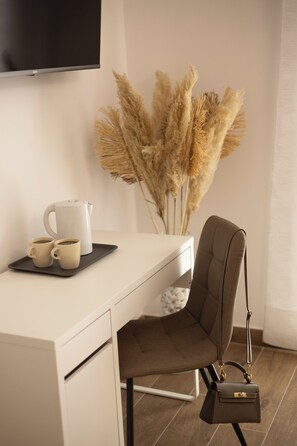 Interior - Hello Claudia Guest House - Room Tabacco Center of Rome Metro B (Roma)