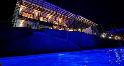 Caribbean house : 5-bedroom bungalow with ocean views. Perfect for families