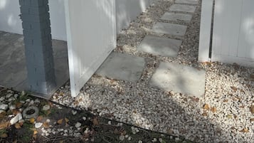 Enceinte de lâhĂ©bergement