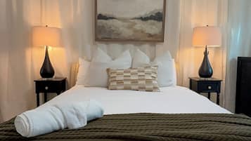 1 bedroom, in-room safe, iron/ironing board, free WiFi