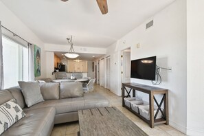 Smart TV - Sunsets & Coastal Vibes | Treasure Island Stay (Treasure Island)