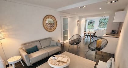 2 Suites avec SDB âą Terrasse au calme âą Parking