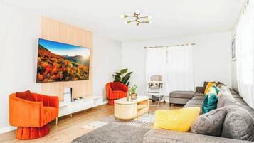 TV, videospill og kontorer