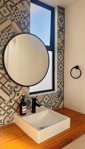 Bathroom - Luxury and complete apartment in Galapagos #22 (San Cristóbal)