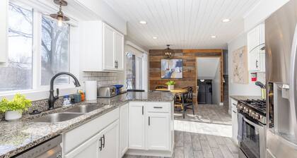 Blaine Home Base, 5 minutes from the National Sports Center