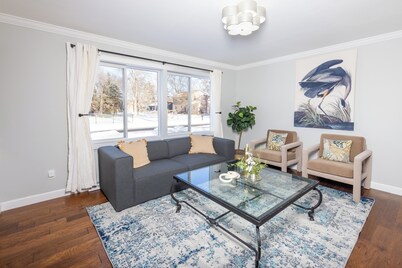 Blaine Home Base, 5 minutes from the National Sports Center