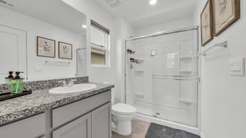 Hårtørrer, håndklæder, Sæbe, Shampoo