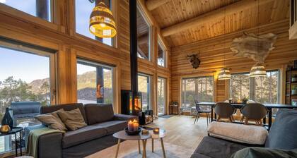 Moose Lodge | 6p | With Sauna & Water View