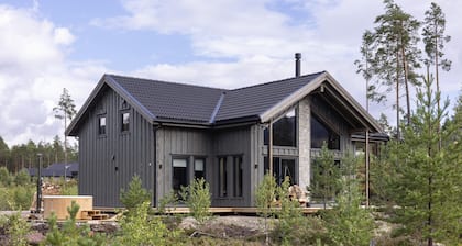 Saga Hytte | 6p | With Sauna, Hot Tub & Water View