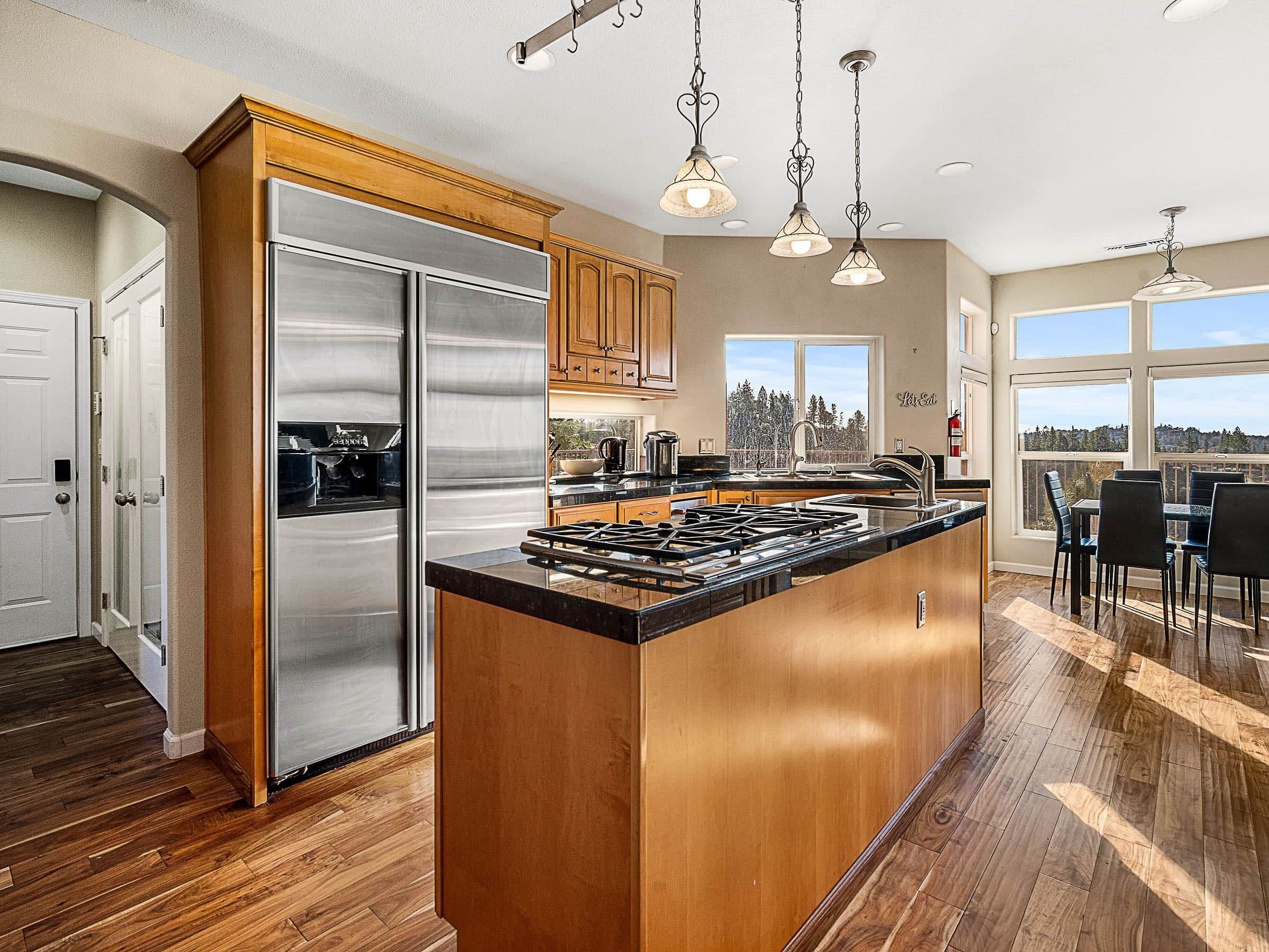 Réfrigérateur, plaque de cuisson