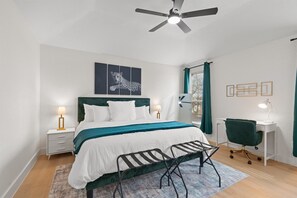 6 bedrooms, iron/ironing board, WiFi, bed sheets