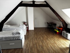 Bügeleisen/Bügelbrett, WLAN