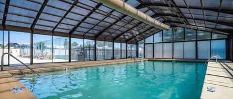 Indendørs pool, opvarmet pool