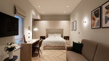 1 chambre, bureau, fer et planche Ă repasser, lit parapluie