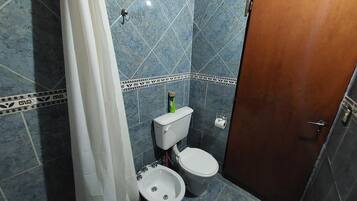 Handdoeken, toiletpapier