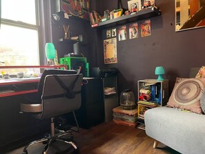 Interior - Groovy Pad in Chelsea near Penn Station - with one-bedroom and an office (New York)