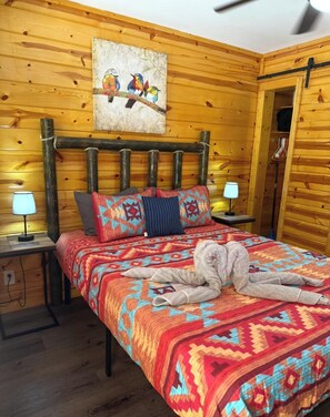 1 غرفة نوم ومكواة/لوح كي وواي فاي مجانًا وملاءات أسرّة