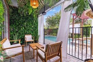 Terrace/patio - 8 Br Magical Themed Villa Close To Disney (Kissimmee)