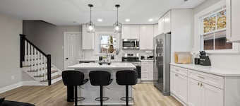 5BR, Steps to Pickleball, Patio Movie Nights, 10 mins from Downtown Richmond