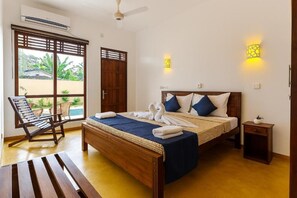 Tripla Deluxe, vista piscina