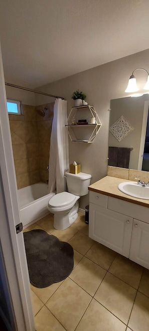 Hair dryer, towels, soap, toilet paper - Pet-Friendly 3BR Home w/Hot Tub, Large Fenced Back Yard -Boise (Boise)