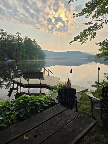 Mountain Chalet w/ Lake Access + Views,  Fireplace Deck, Sleeps 8 Stoneham Me
