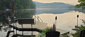 Mountain Chalet w/ Lake Access + Views,  Fireplace Deck, Sleeps 8 Stoneham Me