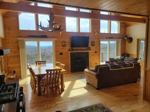 Living area - Mountain Chalet w/ Lake Access + Views,  Fireplace Deck, Sleeps 8 Stoneham Me (Stoneham)