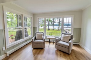 Interior - Gather and Relax on Little Glen Lake at Blue Haven (Empire)