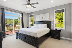 5 bedrooms, iron/ironing board, WiFi, bed sheets - Spacious Private home for 14 at Blue Valley (Traverse City)