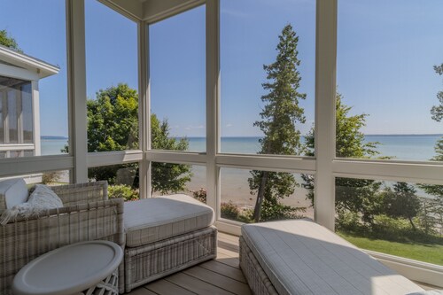 Dreamy Northern Michigan Escape, Chateau Sunrise