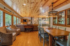 Dining - Crystal Views is the perfect Up North Escape (Glen Arbor)