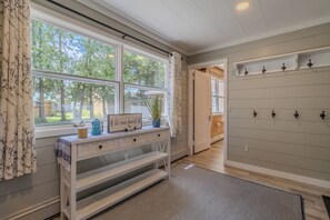 Interior - Comfortable Home on Lake Leelanau - Four Feathers (Cedar)