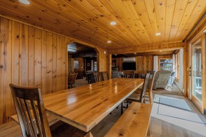Dining - Comfortable Home on Lake Leelanau - Four Feathers (Cedar)
