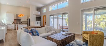 Stargazer – Modern Luxury Meets Up North Charm