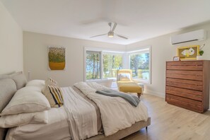 3 soveværelser, skrivebord, strygejern/strygebræt, Wi-Fi