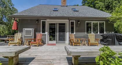 Wild Things Cottage Near Sleeping Bear Dunes