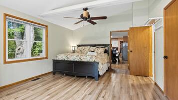 5 bedrooms, iron/ironing board, travel crib, WiFi