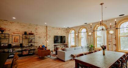 Downtown TC Luxe Landmark at The Union Guesthouse