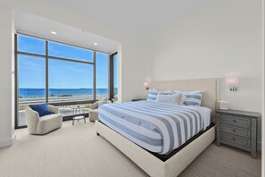 5 bedrooms, iron/ironing board, WiFi, bed sheets