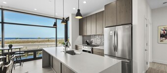 Riverview 401 at the heart of Downtown TC