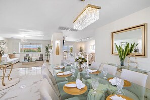 Dining - Luxe 3BR Oasis w/ Pool + Outdoor Lounge (Henderson)