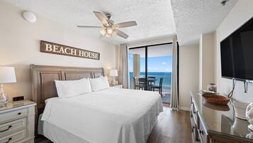 3 bedrooms, iron/ironing board, travel crib, free WiFi