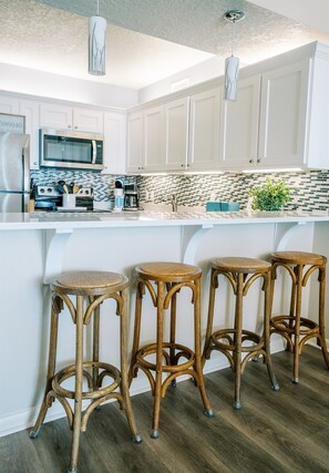 Fridge, microwave, oven, stovetop - Classy & Homey Direct Beachfront 3BR | 2 Pools (Orange Beach)