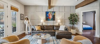 Lake Front Luxury Retreat Utilities Included