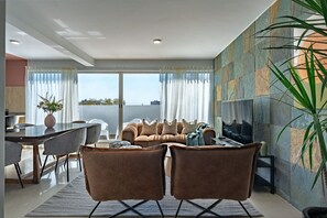 TV - Terrace Living and Views in Iconic Roma Norte (Mexico City)