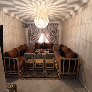 Smart TV - Dolce apartment near the airport (Marrakech)