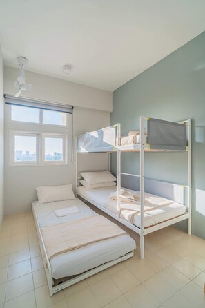 Bügeleisen/B ügelbrett, WLAN, Bettwäsche