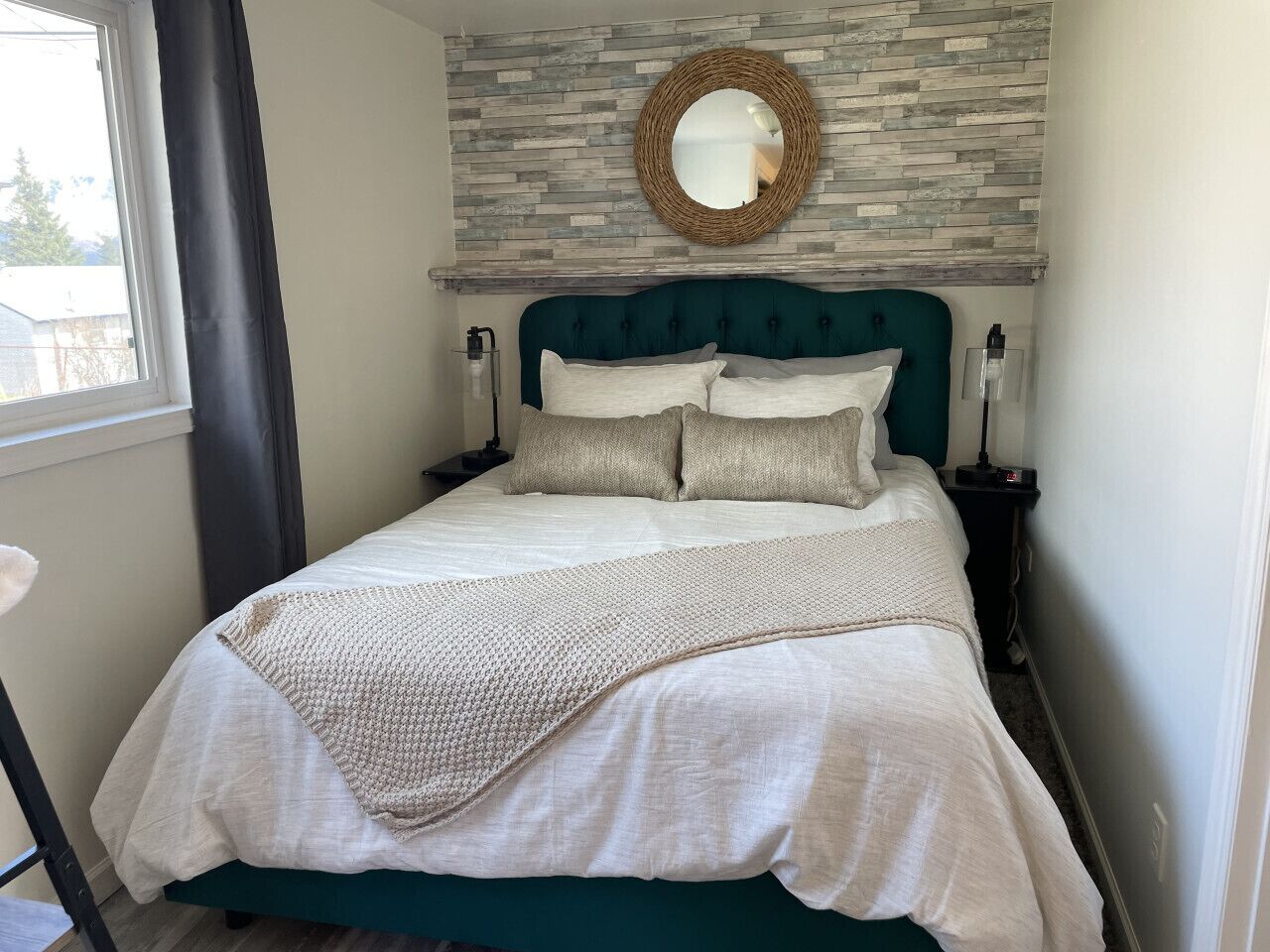 1 bedroom, travel crib, WiFi, bed sheets