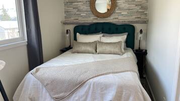 1 bedroom, travel crib, WiFi, bed sheets